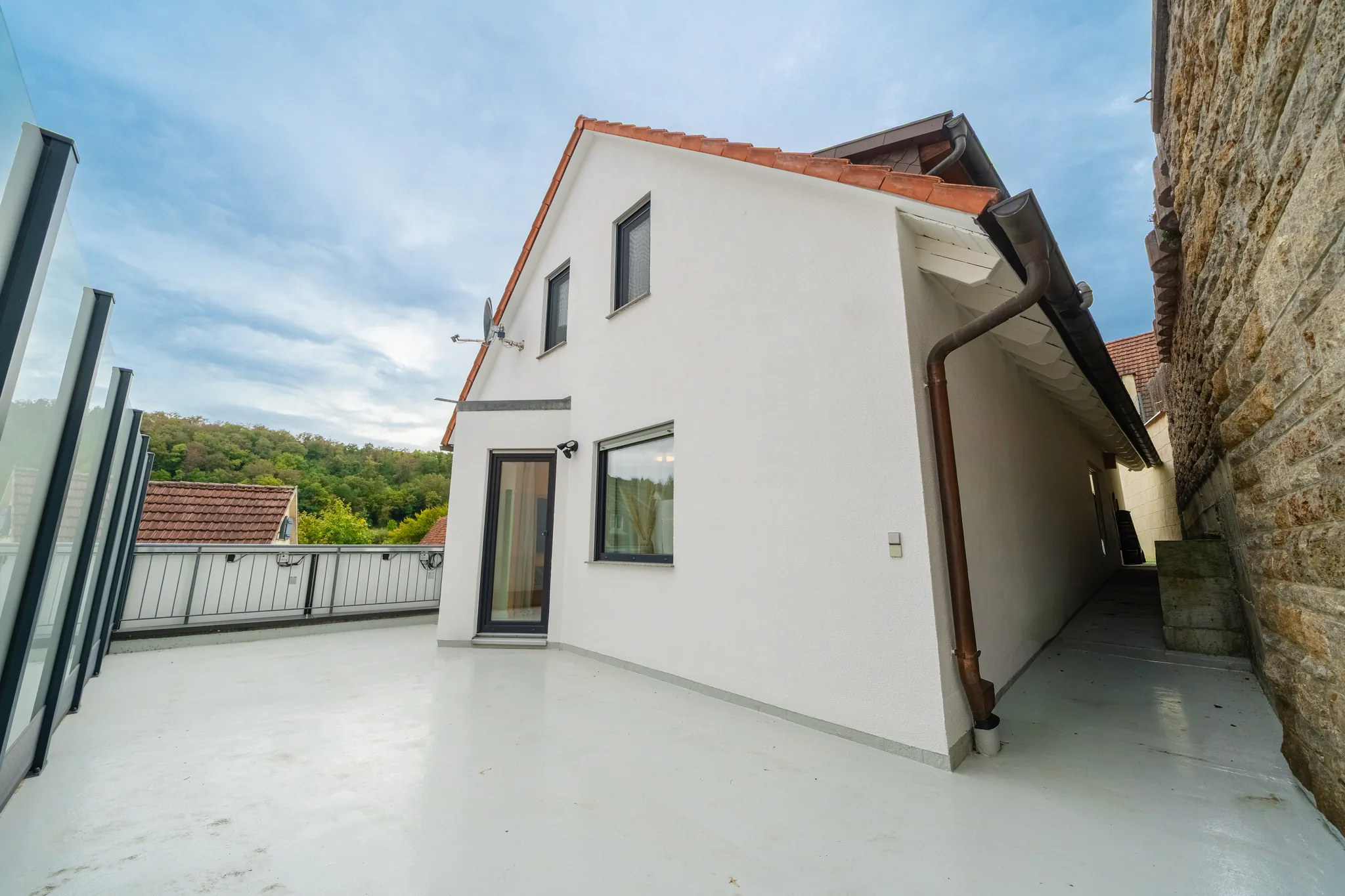 Dachterrasse mit Glasbrüstung – Grafenau